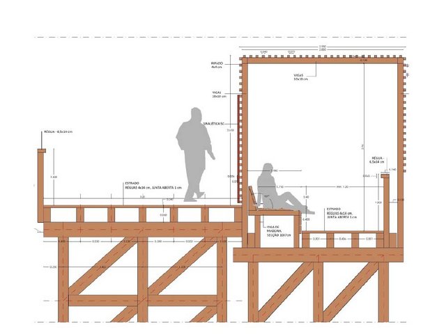 Schnitt der aufgeständerten Holzkonstruktion. 
