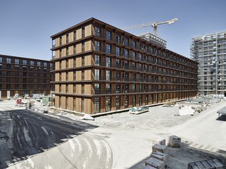 Eines der drei sechsgeschossigen Mehrfamilienhäuser © Gataric-Fotografie