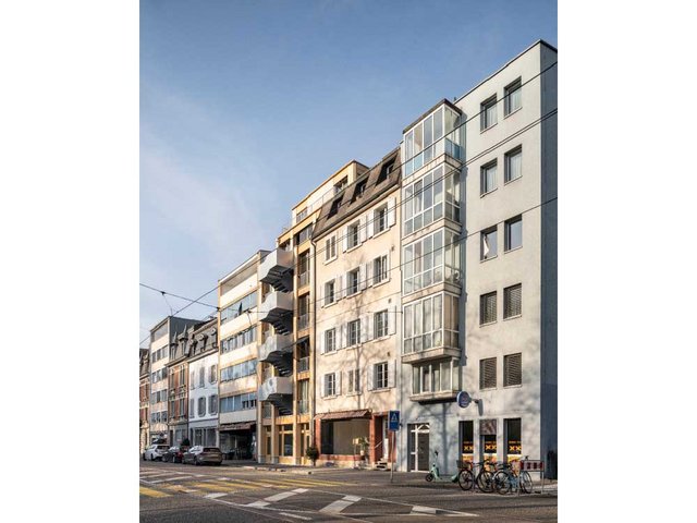 Die Zürcherstrasse in Basel ist lärmbelastet und es galt, beim Bau die Schallgrenzwerte einzuhalten. 
